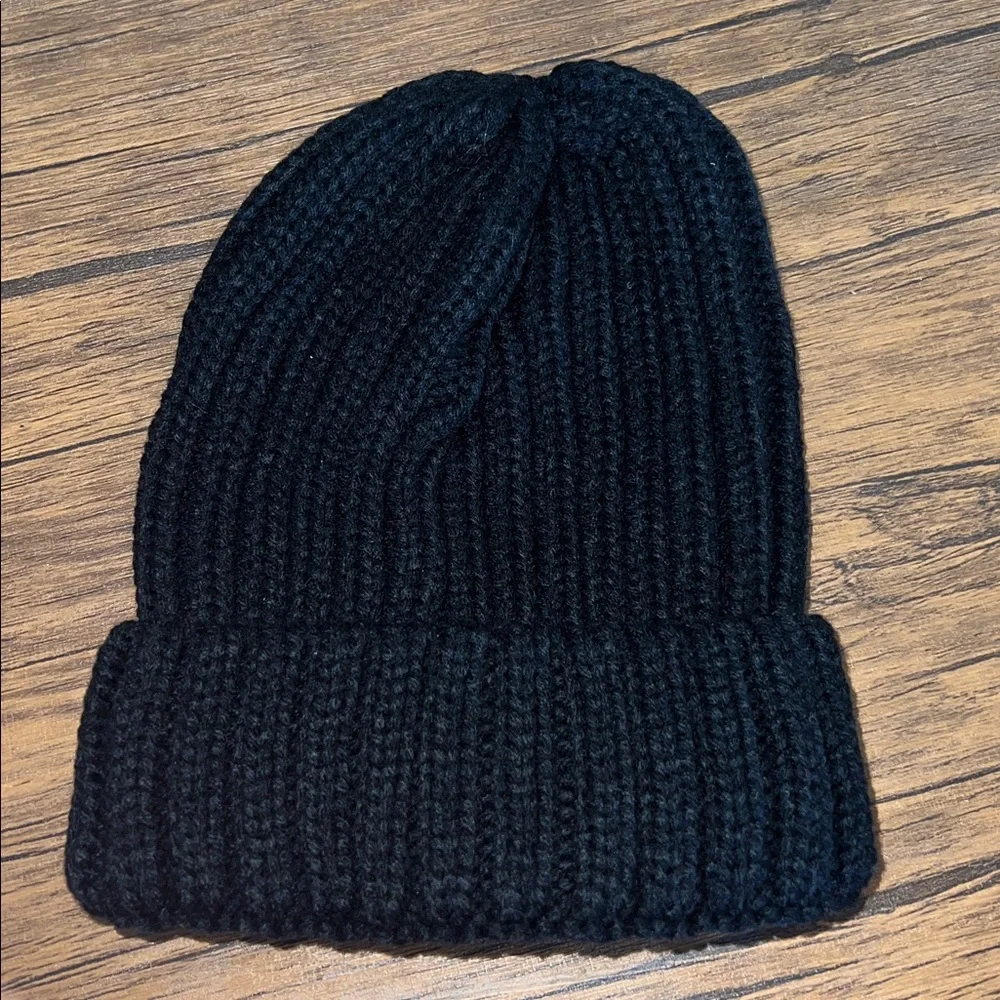 Black‎ Knit Beanie and Gloves Set